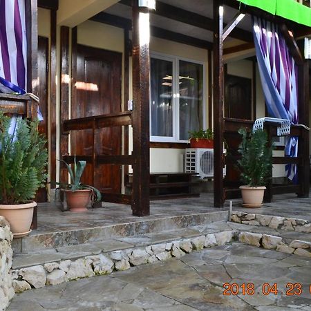 סוקהום U Palycha Guest House מראה חיצוני תמונה