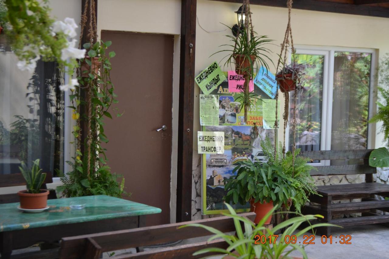סוקהום U Palycha Guest House מראה חיצוני תמונה