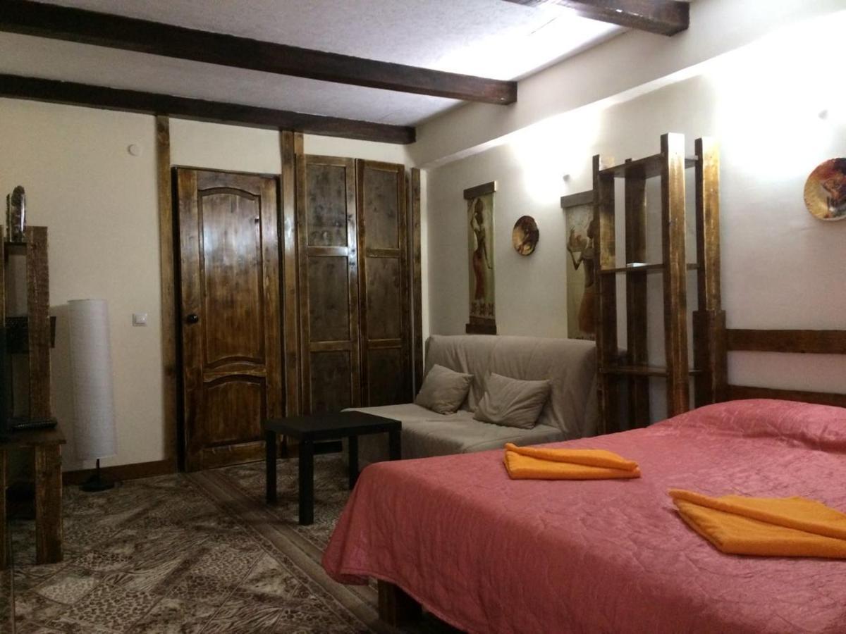 סוקהום U Palycha Guest House מראה חיצוני תמונה