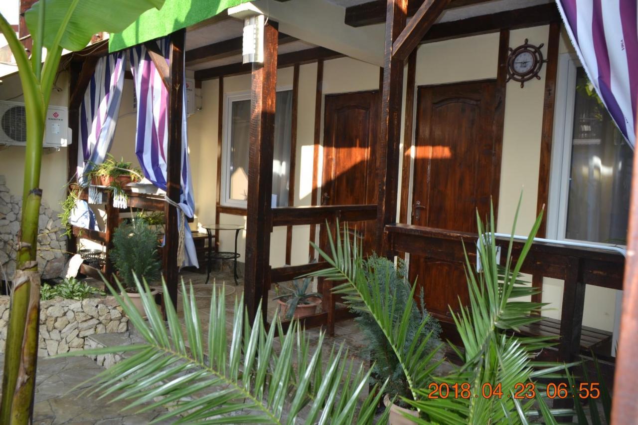 סוקהום U Palycha Guest House מראה חיצוני תמונה